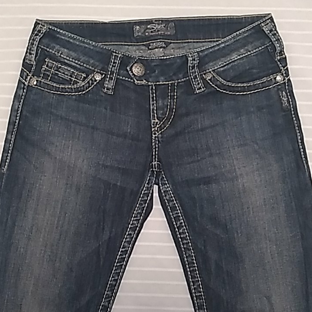 Silver Tuesday Dark Wash Capri Blue Jeans - Picture 2 of 10